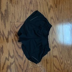 Lululemon hotty hot shorts 2.5”